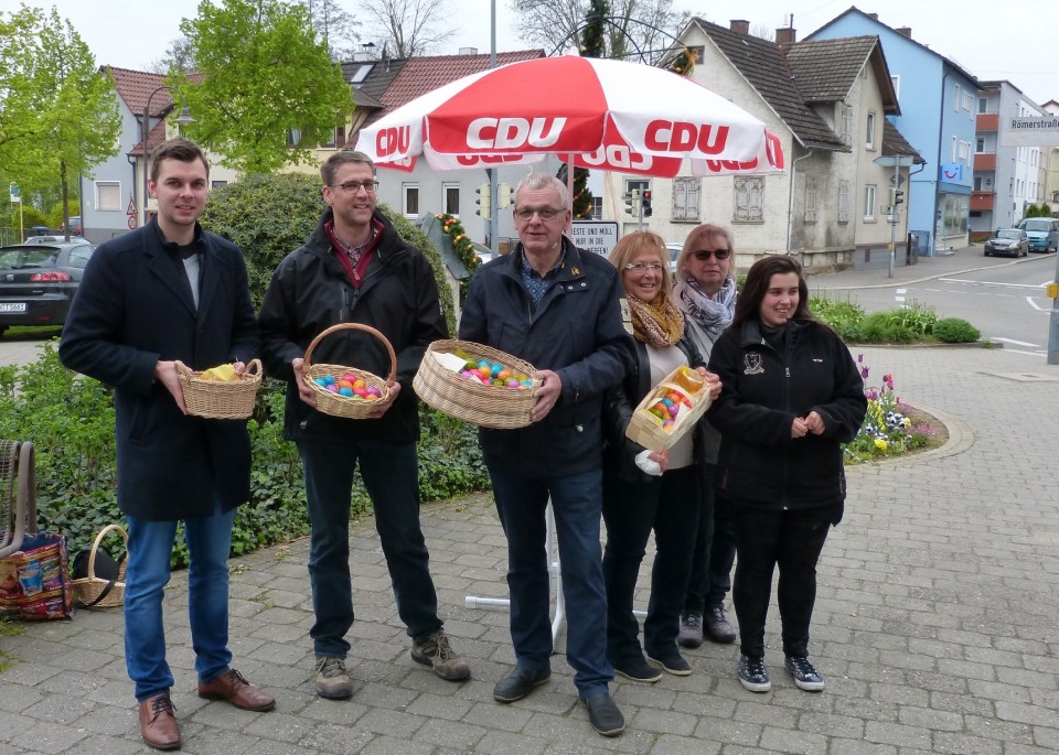 (V.l.n.r.:) Markus Beil, Thomas Randecker, Uwe Mettendorf, Gundula Hagner und Iris Mettendorf.
