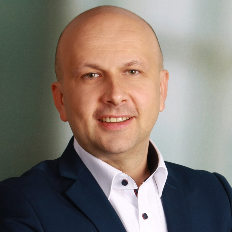  Robert Skwara